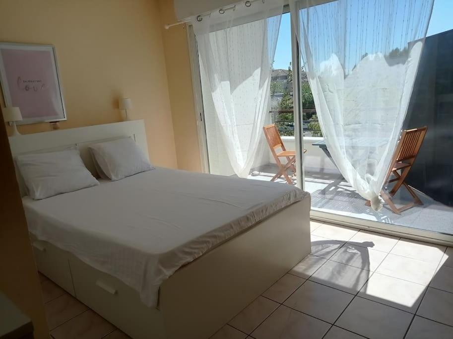 Studio Sur La Plage Des Dagueys Libourne Exterior foto