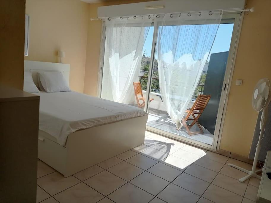Studio Sur La Plage Des Dagueys Libourne Exterior foto